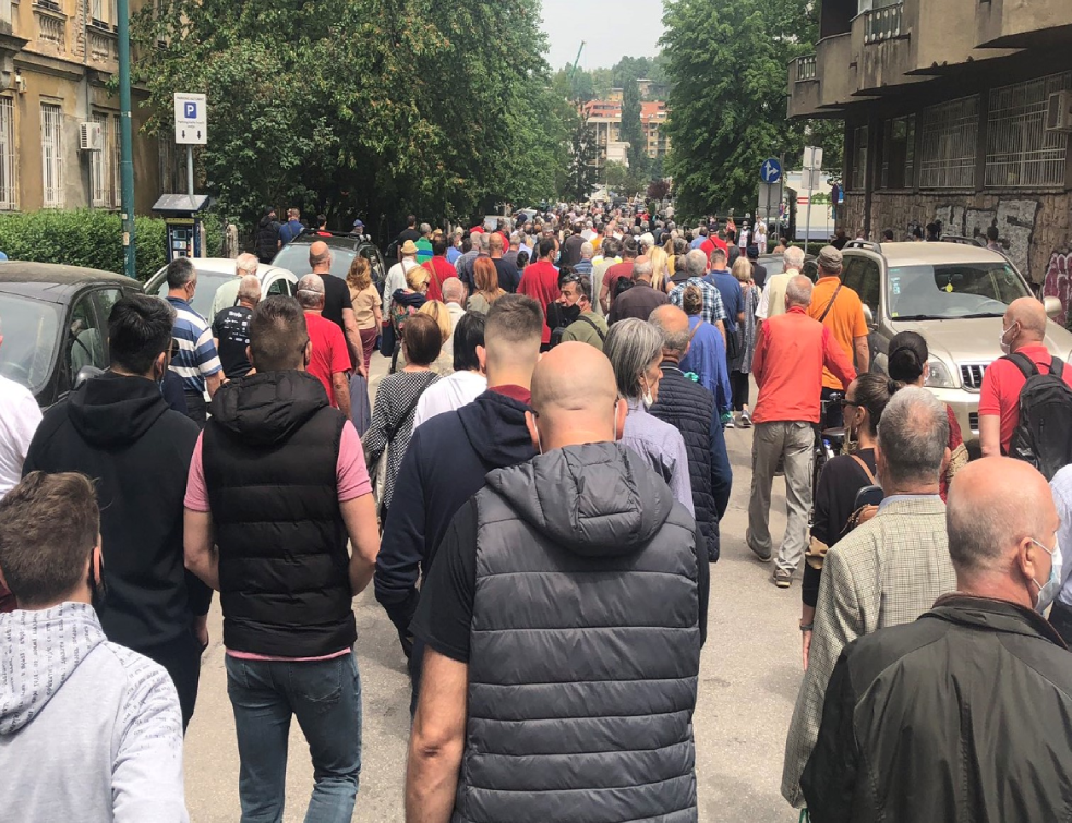 Sarajevo <span style='color:red;'><b>blokirano</b></span> zbog mise za ustaške žrtve (VIDEO)
